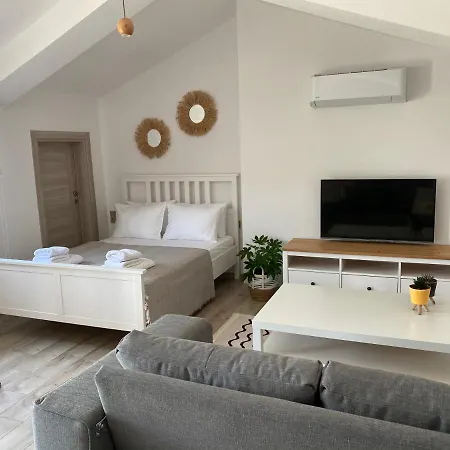 City Suites *